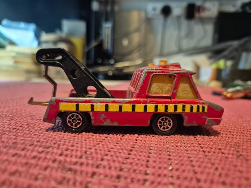 Corgi 702 diecast breakdown - corgi,